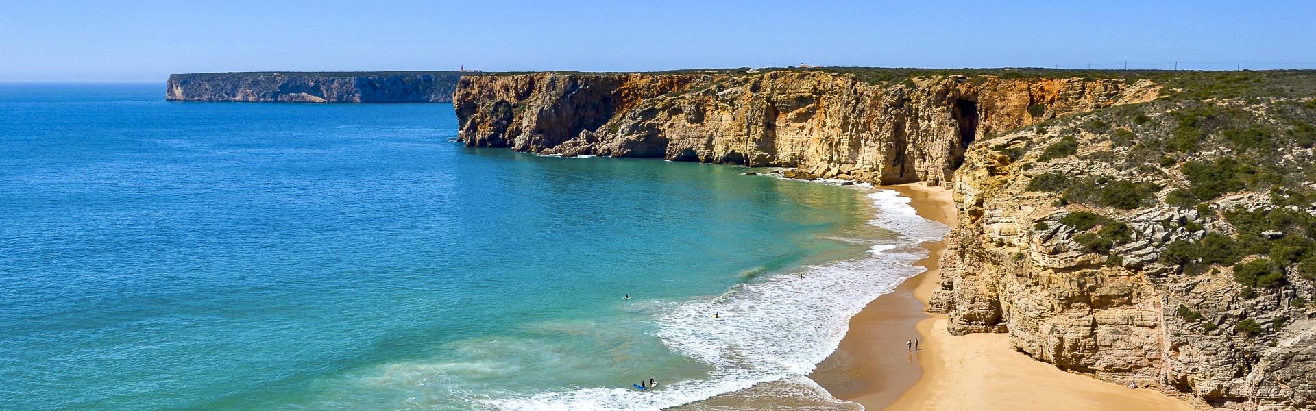 Strand an der Algarve |  Pierre Archi, Unsplash / Chamleon